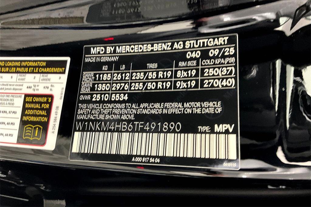 new 2026 Mercedes-Benz GLC 300 car, priced at $59,670