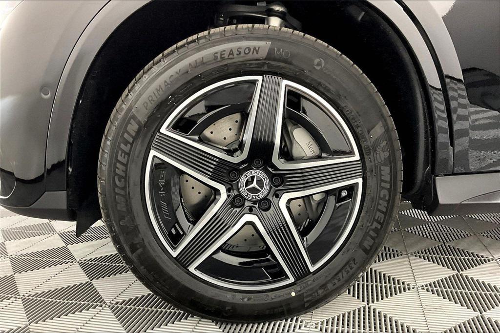 new 2026 Mercedes-Benz GLC 300 car, priced at $59,670