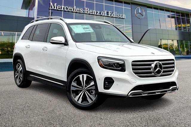 new 2025 Mercedes-Benz GLB 250 car, priced at $49,595