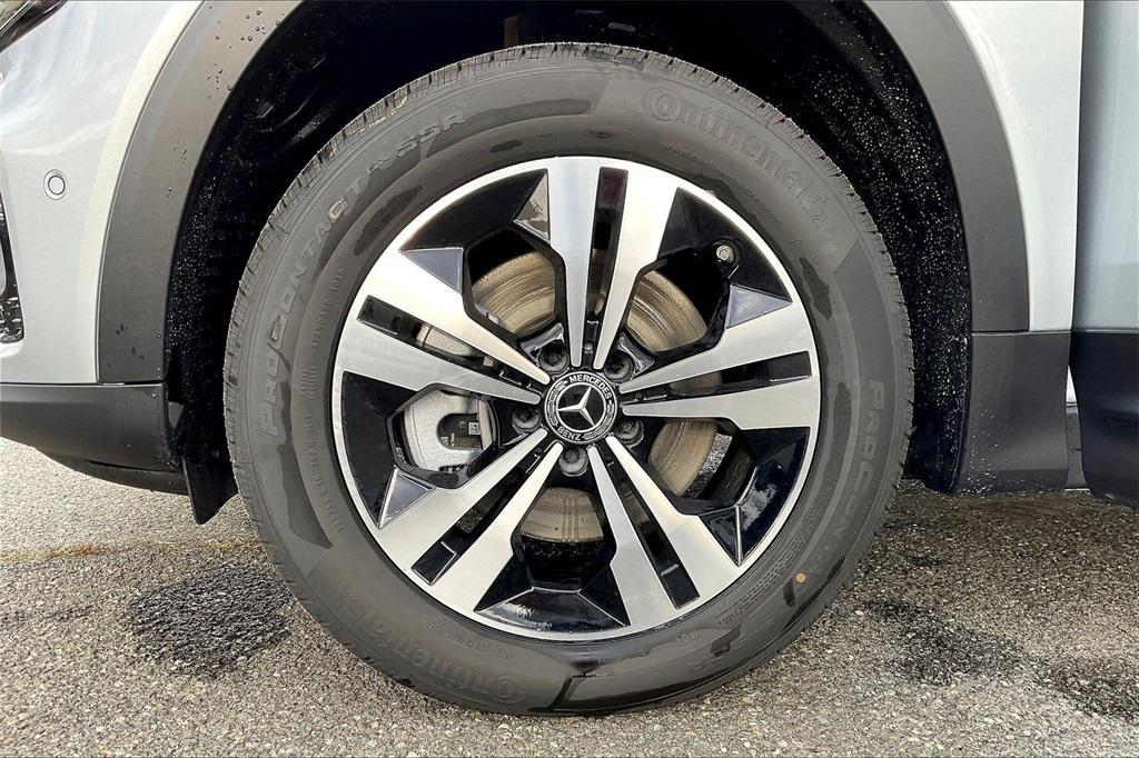 new 2026 Mercedes-Benz GLB 250 car, priced at $53,295