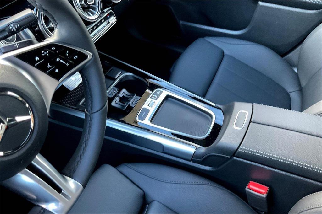 new 2026 Mercedes-Benz GLB 250 car, priced at $52,565