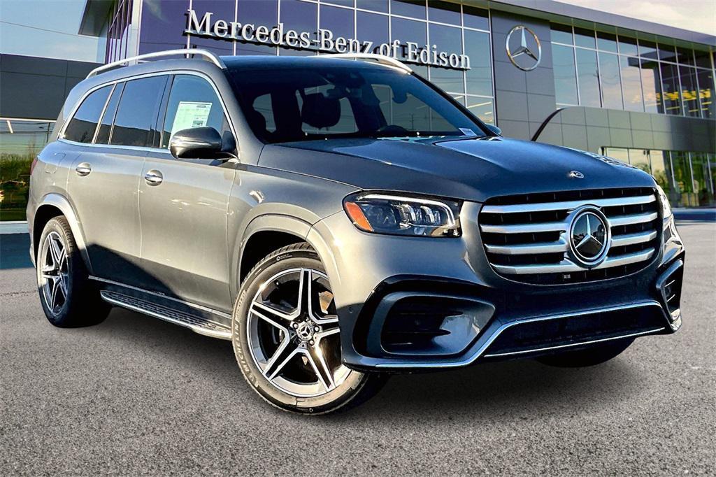 new 2025 Mercedes-Benz GLS 450 car, priced at $95,685