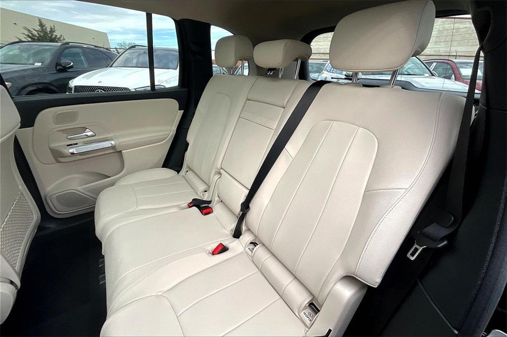 new 2026 Mercedes-Benz GLB 250 car, priced at $52,545