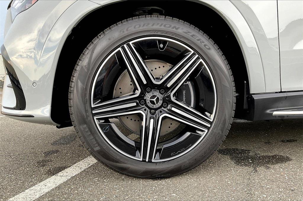 new 2026 Mercedes-Benz GLE 450 car, priced at $93,220