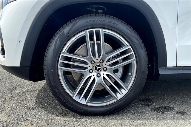 new 2025 Mercedes-Benz GLS 450 car, priced at $91,185