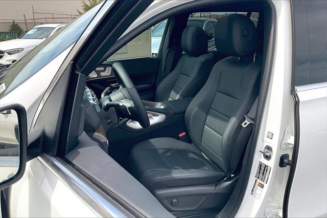 new 2025 Mercedes-Benz GLS 450 car, priced at $91,185
