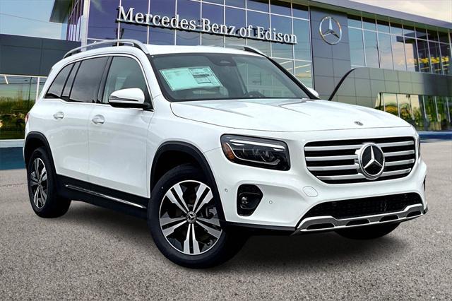 new 2025 Mercedes-Benz GLB 250 car, priced at $49,595