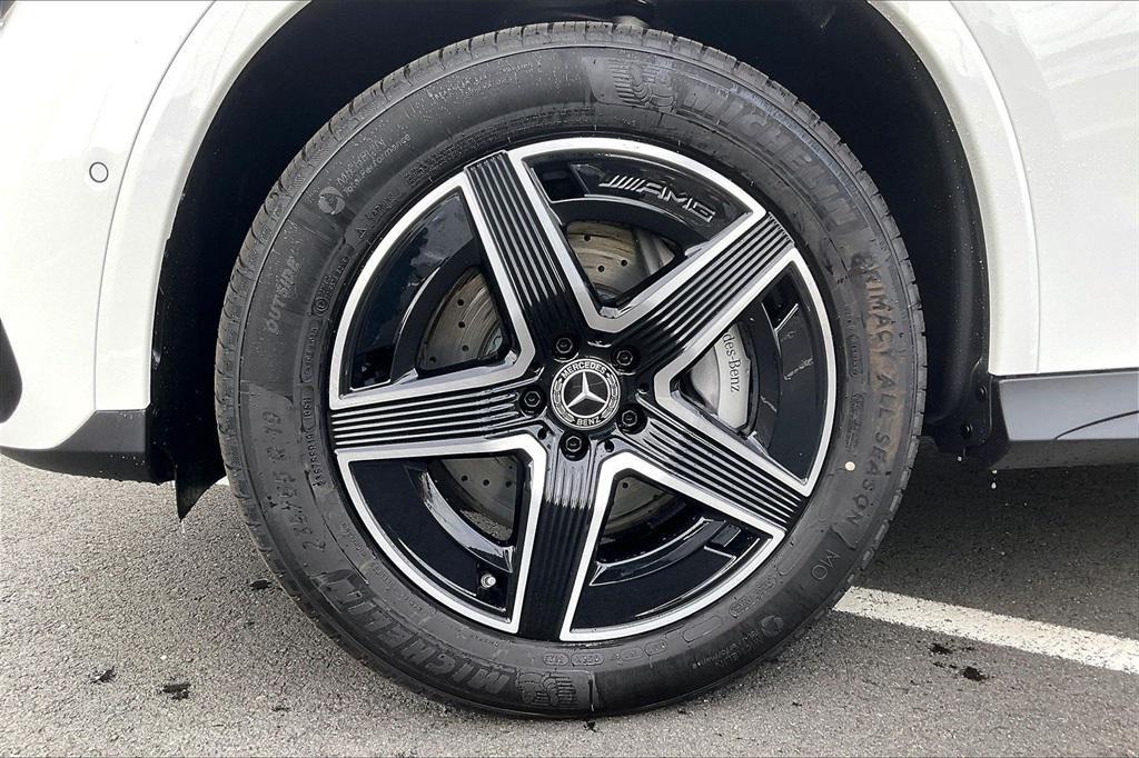 new 2026 Mercedes-Benz GLC 300 car, priced at $65,395