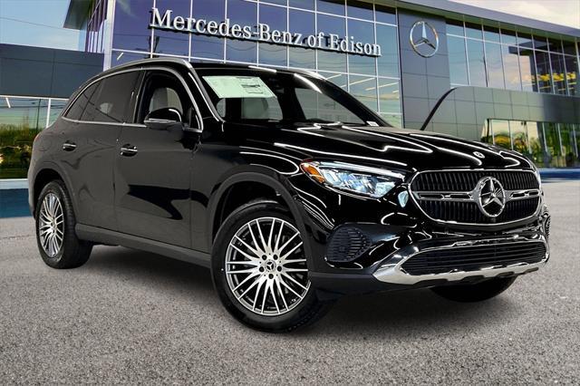 new 2025 Mercedes-Benz GLC 300 car, priced at $58,185