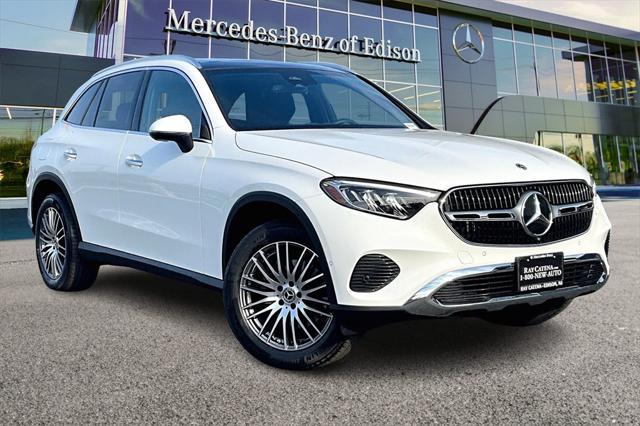 new 2025 Mercedes-Benz GLC 300 car, priced at $55,055