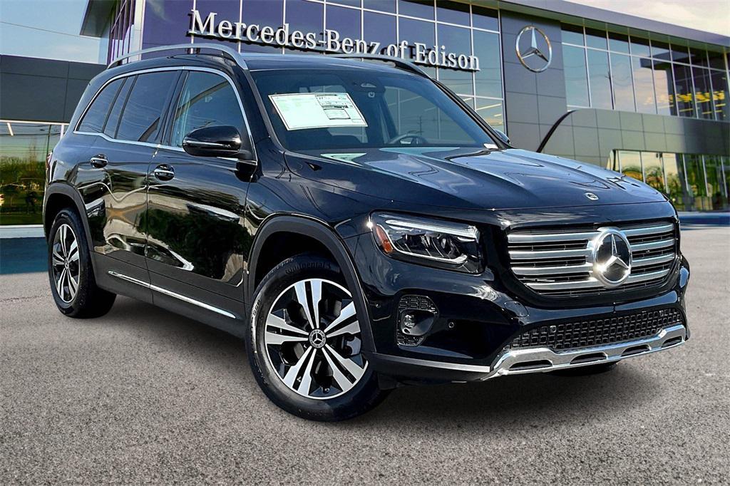 new 2026 Mercedes-Benz GLB 250 car, priced at $51,425