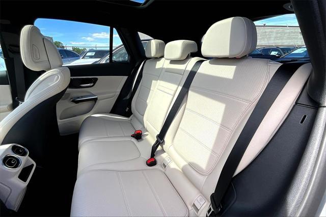 new 2025 Mercedes-Benz GLC 300 car, priced at $55,900