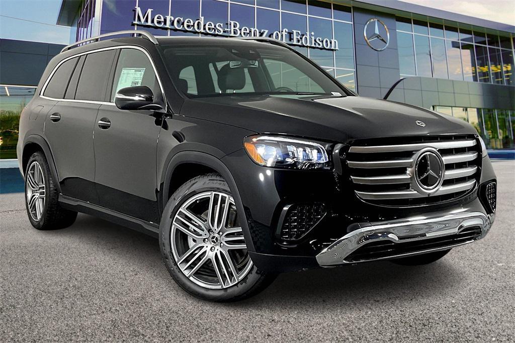 new 2025 Mercedes-Benz GLS 450 car, priced at $91,945
