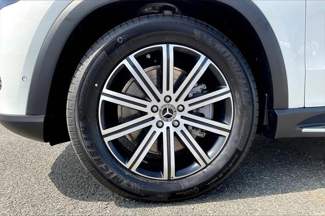 new 2025 Mercedes-Benz GLE 450 car, priced at $85,005