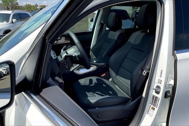 new 2025 Mercedes-Benz GLE 450 car, priced at $85,005
