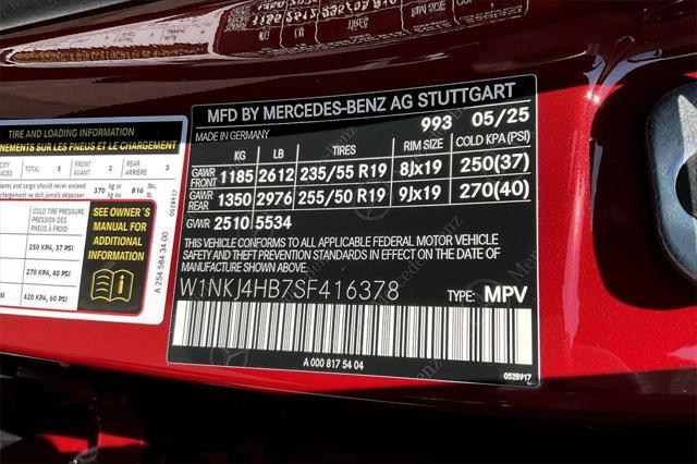 new 2025 Mercedes-Benz GLC 300 car, priced at $67,105