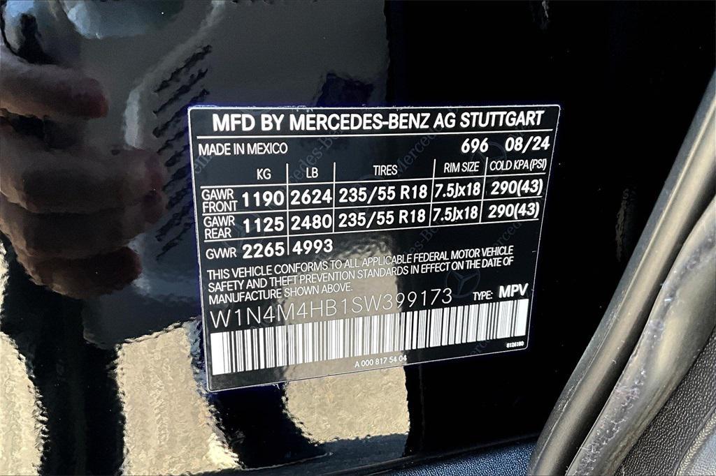 new 2025 Mercedes-Benz GLB 250 car, priced at $50,795