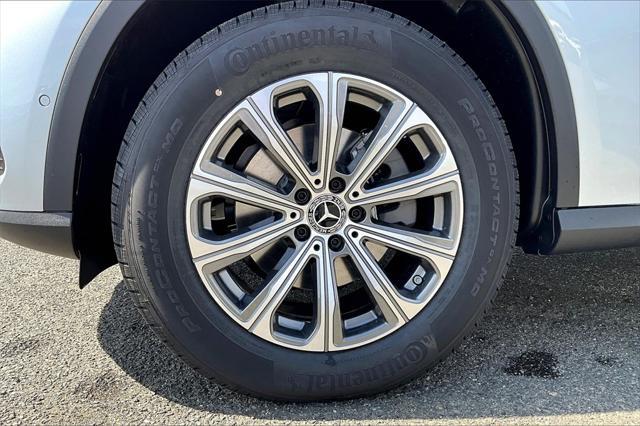 new 2025 Mercedes-Benz GLC 300 car, priced at $59,720