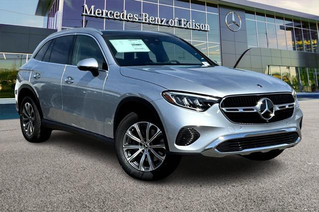 new 2025 Mercedes-Benz GLC 300 car, priced at $59,720