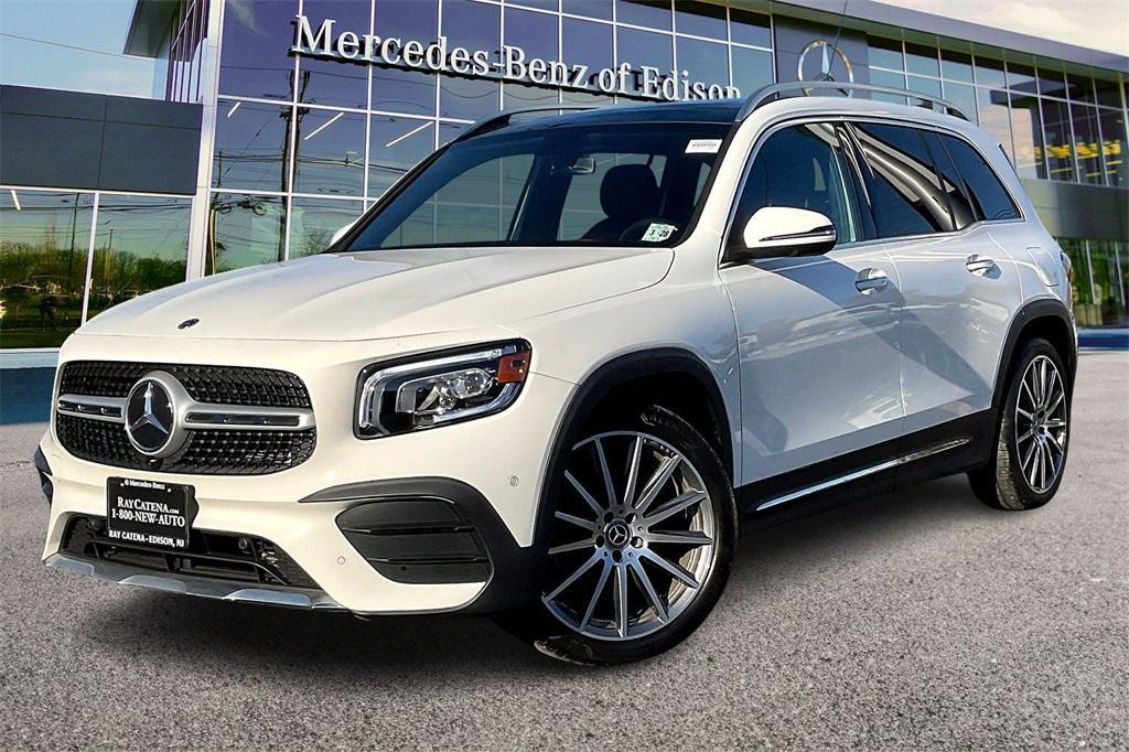 used 2023 Mercedes-Benz GLB 250 car, priced at $37,998