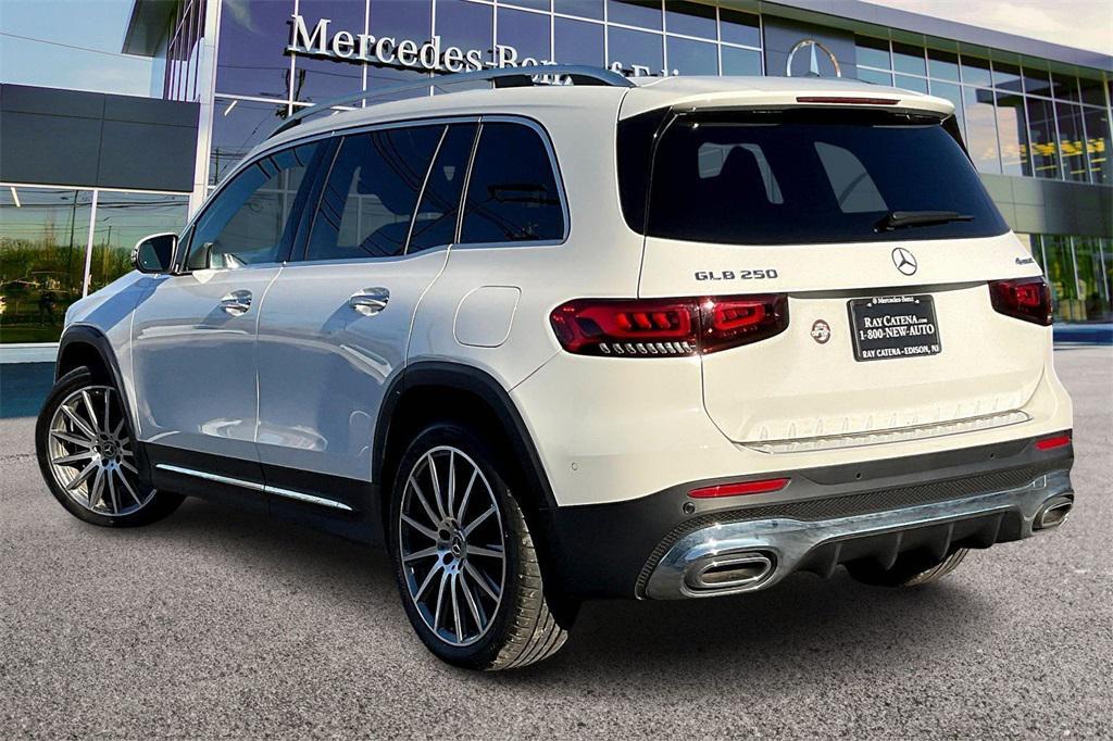 used 2023 Mercedes-Benz GLB 250 car, priced at $37,998