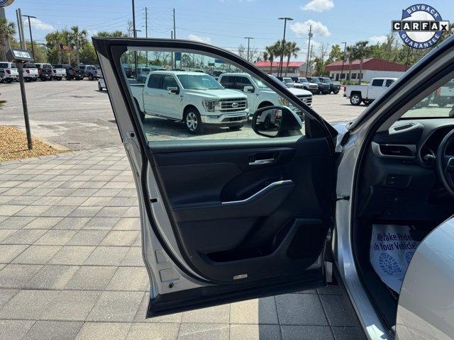 used 2020 Toyota Highlander car, priced at $27,900