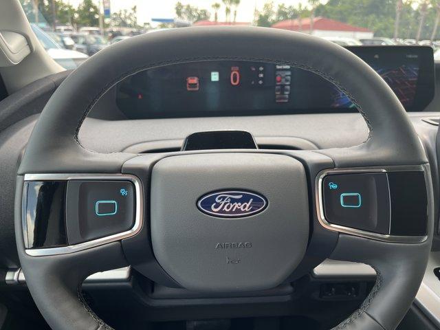new 2025 Ford Expedition car, priced at $70,515