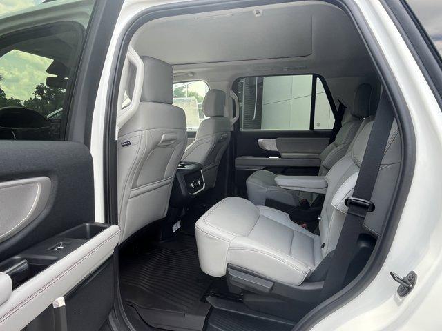 new 2025 Ford Expedition car, priced at $70,515