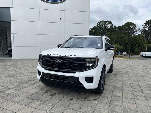 new 2025 Ford Expedition car, priced at $85,230