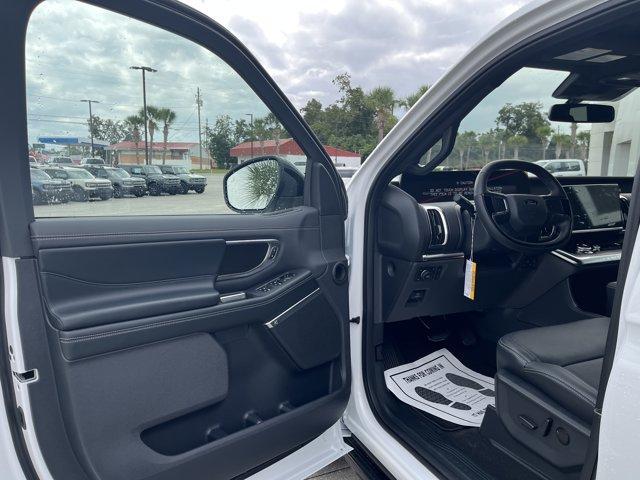 new 2025 Ford Expedition car, priced at $85,230