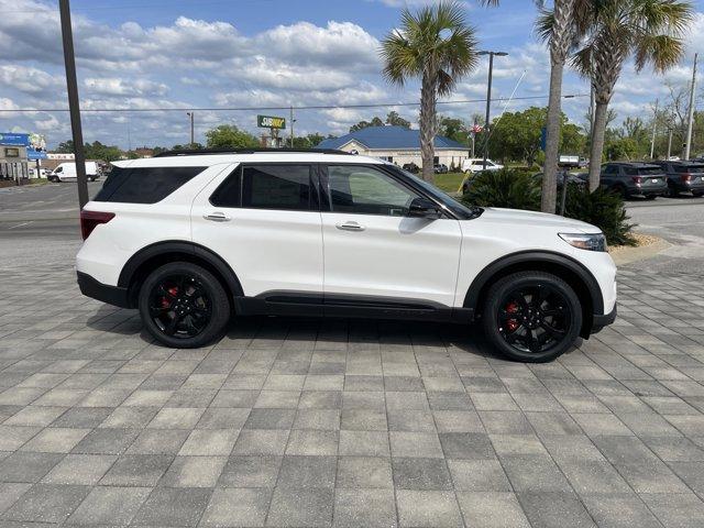 new 2024 Ford Explorer car, priced at $62,405