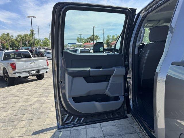 new 2025 Ford F-250 car, priced at $71,470