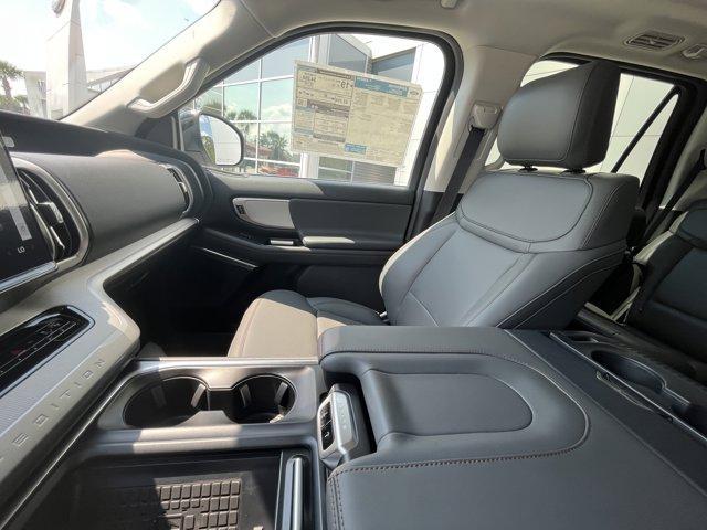 new 2025 Ford Expedition car, priced at $69,885