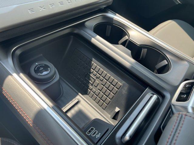 new 2025 Ford Expedition car, priced at $69,885
