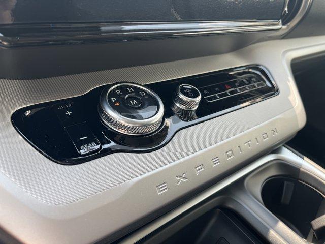 new 2025 Ford Expedition car, priced at $69,885