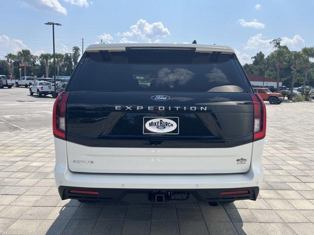 new 2025 Ford Expedition car, priced at $69,885