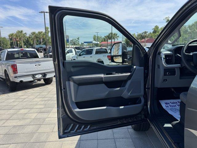 new 2025 Ford F-250 car, priced at $71,470