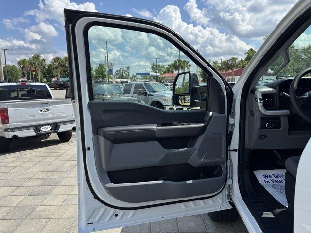 new 2025 Ford F-250 car, priced at $71,470