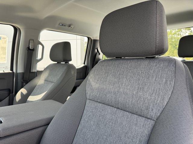 new 2025 Ford F-250 car, priced at $71,470