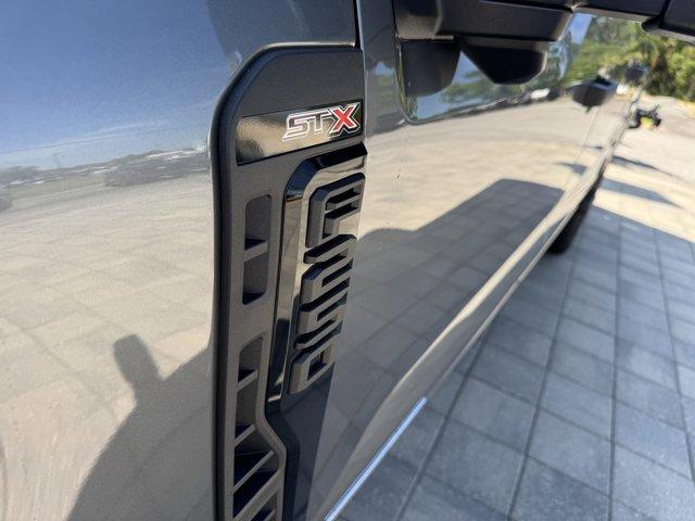 new 2025 Ford F-250 car, priced at $71,470