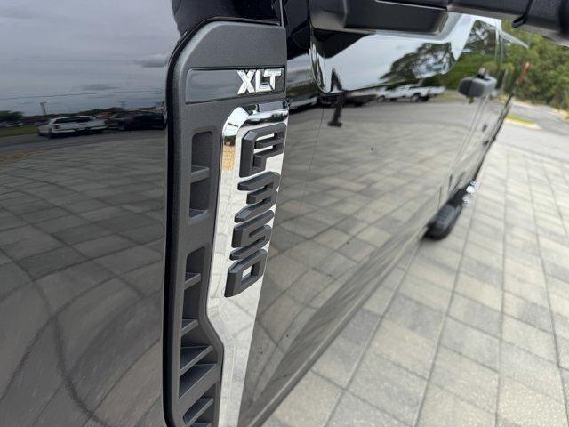 new 2025 Ford F-350 car, priced at $57,325