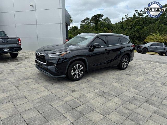 used 2021 Toyota Highlander car, priced at $33,900