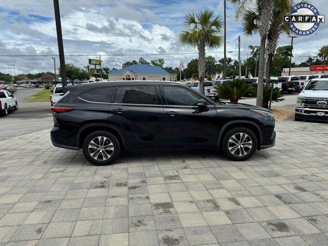 used 2021 Toyota Highlander car, priced at $33,900