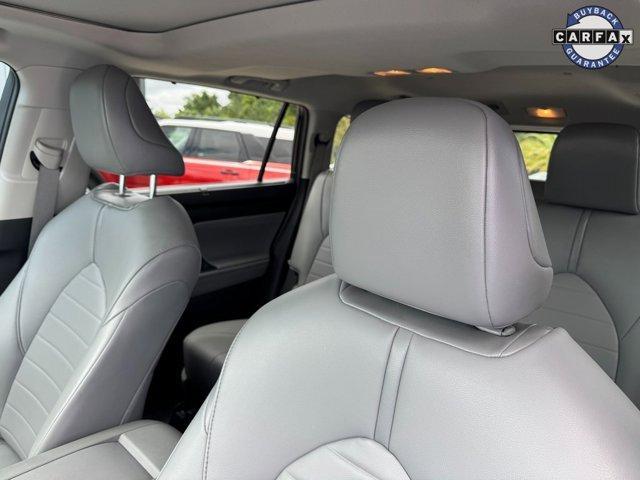 used 2021 Toyota Highlander car, priced at $33,900