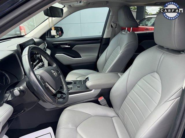 used 2021 Toyota Highlander car, priced at $33,900