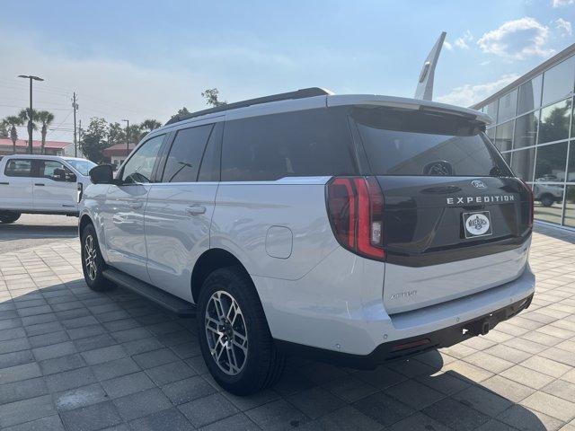 new 2025 Ford Expedition car, priced at $68,930