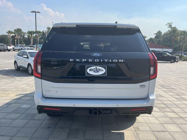 new 2025 Ford Expedition car, priced at $68,930