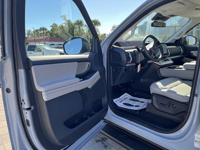 new 2025 Ford Expedition car, priced at $74,890