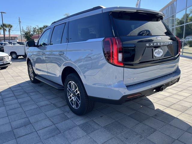 new 2025 Ford Expedition car, priced at $74,890