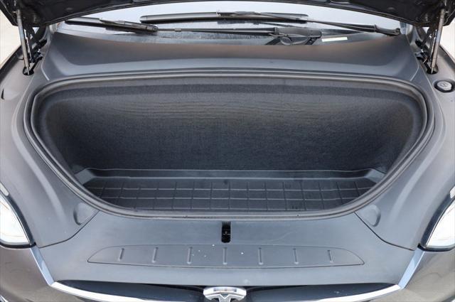 used 2020 Tesla Model X car, priced at $34,997
